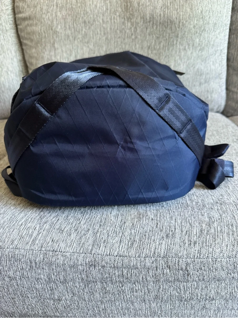 Able Carry authentic bag